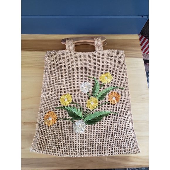 Vintage Handbags - Vintage Wicker Floral‎ Handbag